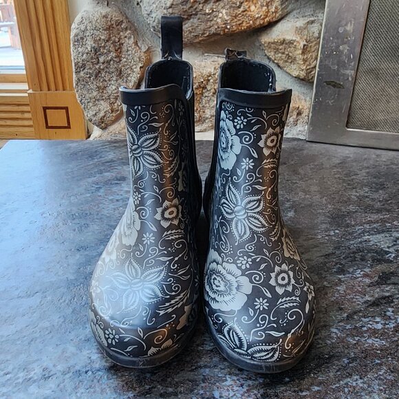 Capelli Of New York Floral Rubber Boots Size 6 - Picture 5 of 15